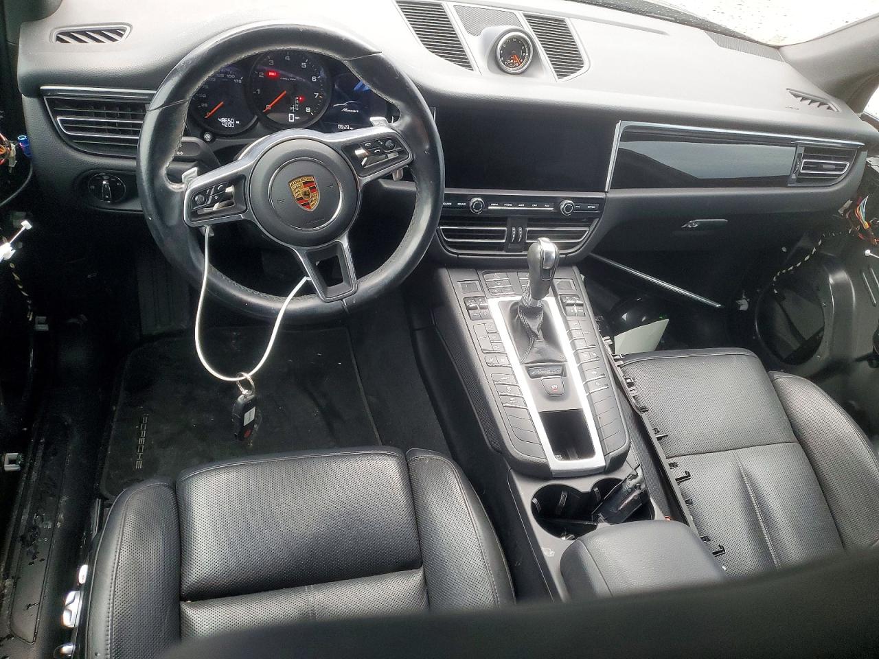 2021 PORSCHE MACAN