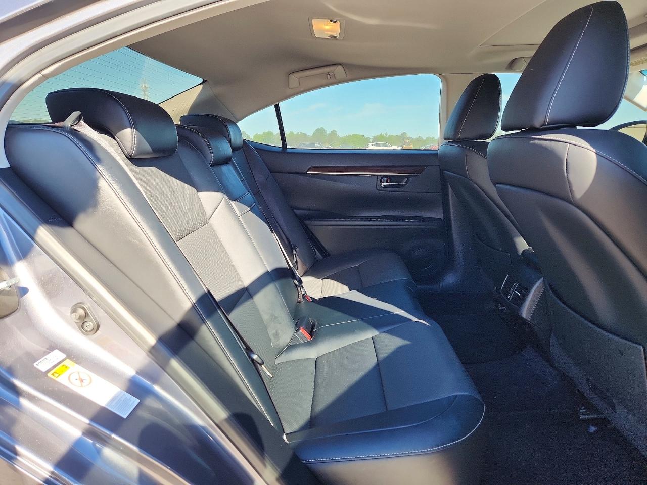 2014 LEXUS ES