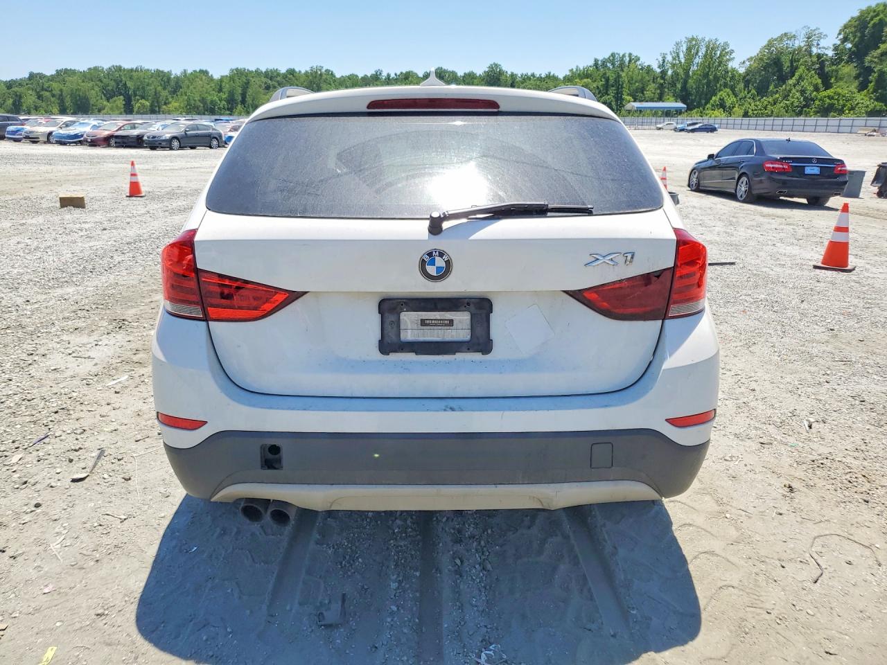 2015 BMW X1 — ?
