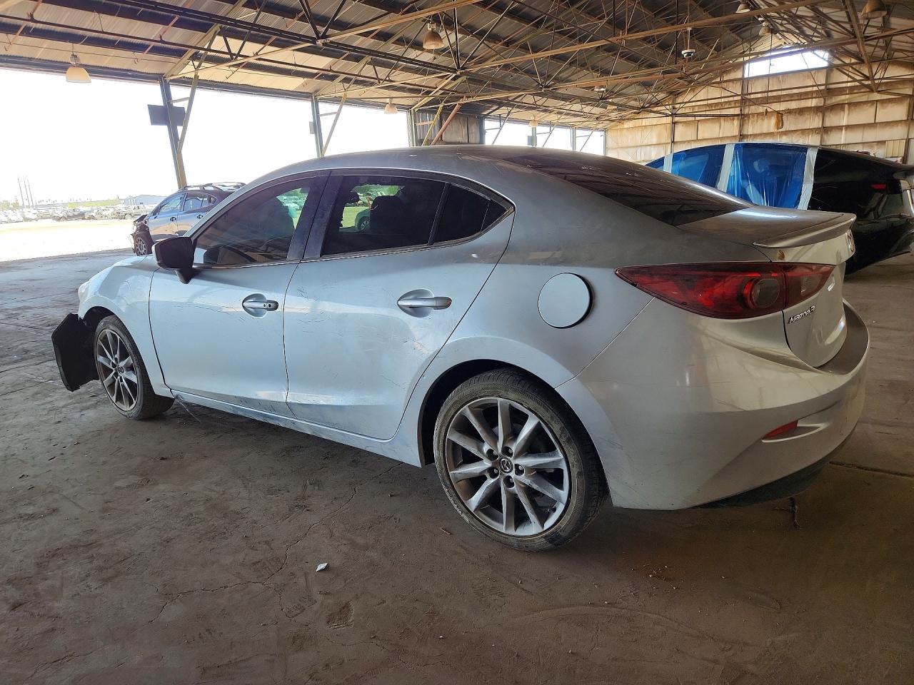 2018 MAZDA 3