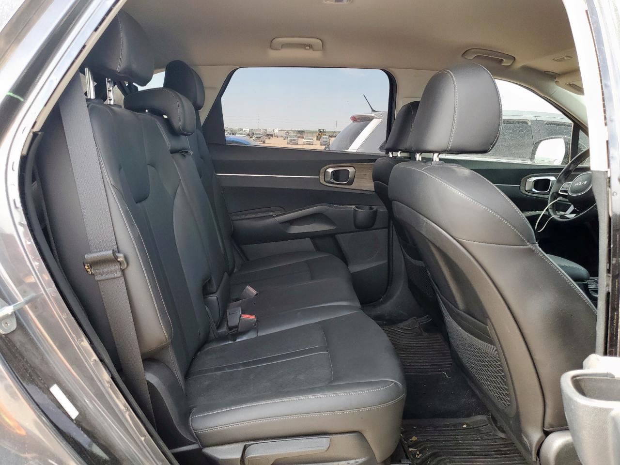 2023 KIA SORENTO