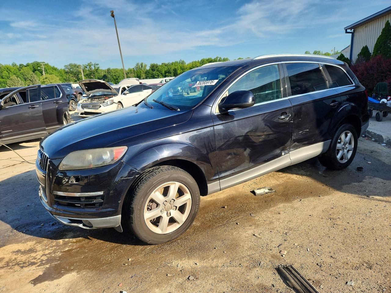 2011 AUDI Q7 — ?