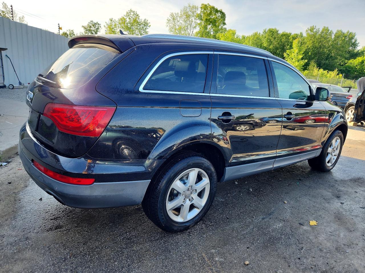 2011 AUDI Q7