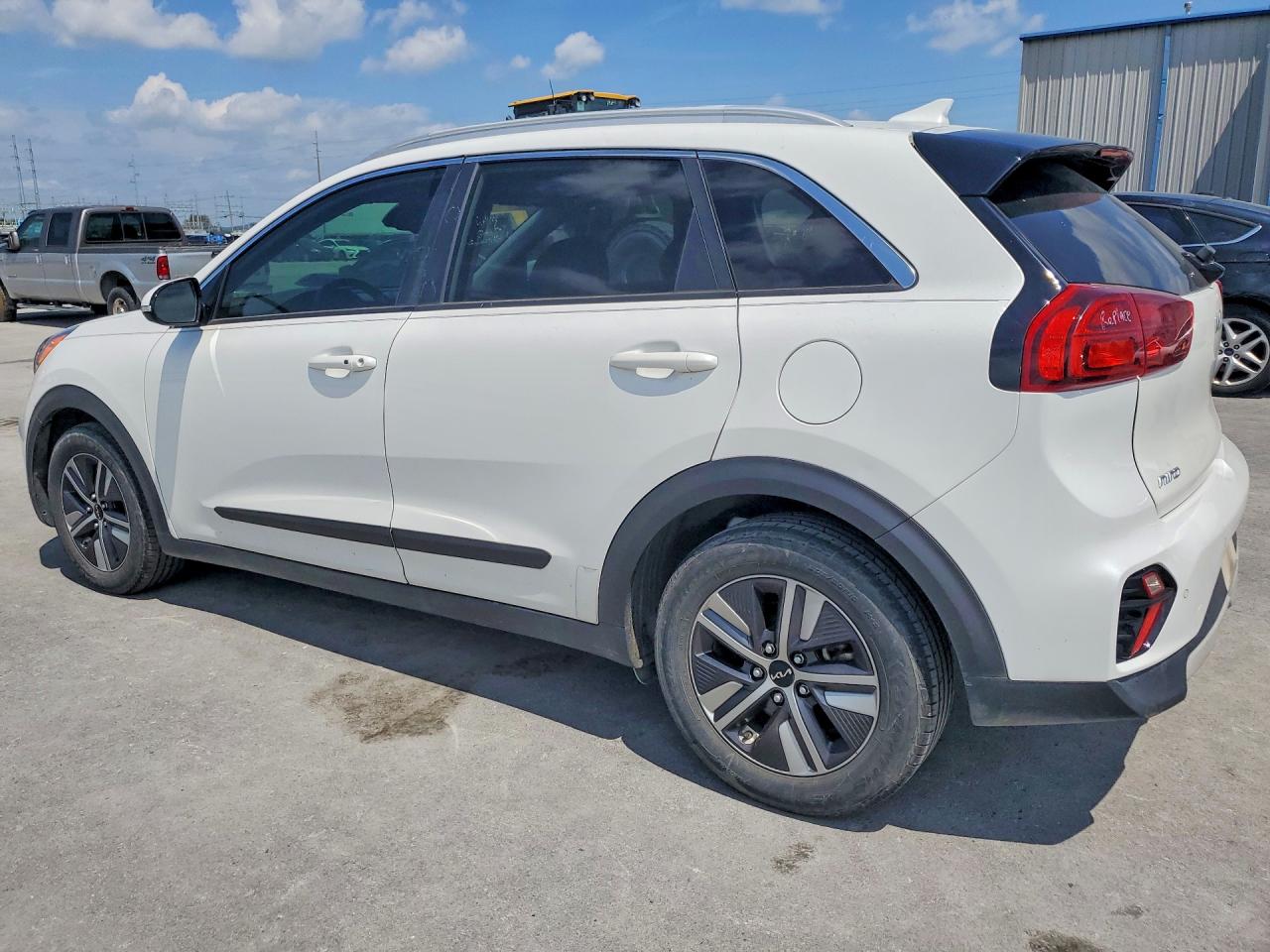 2022 KIA NIRO
