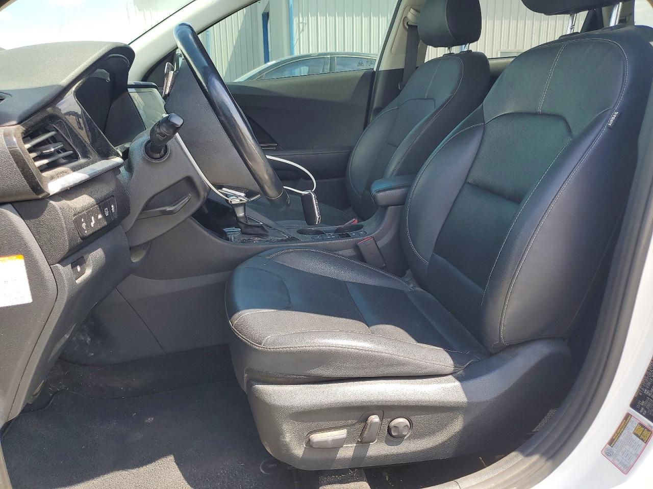 2022 KIA NIRO