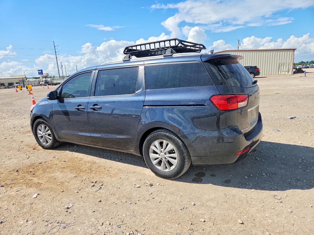 2017 KIA SEDONA — ?