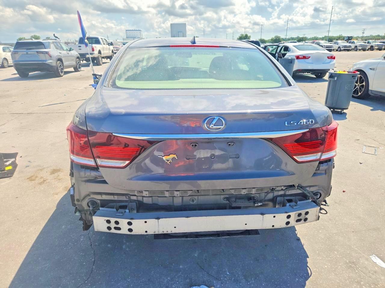2014 LEXUS LS — ?