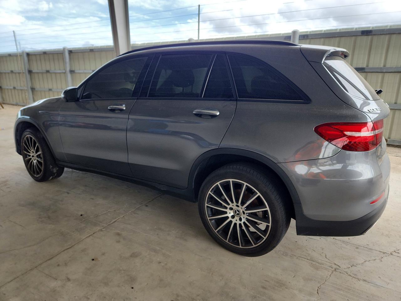 2019 MERCEDES-BENZ GLC