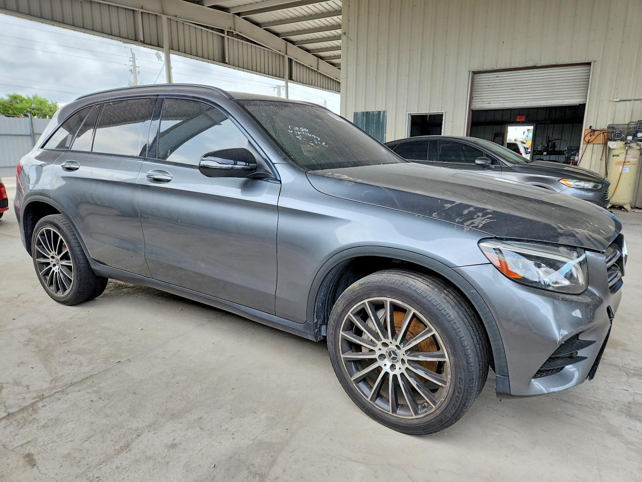 2019 MERCEDES-BENZ GLC