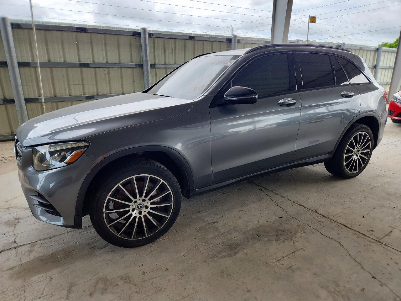 2019 MERCEDES-BENZ GLC