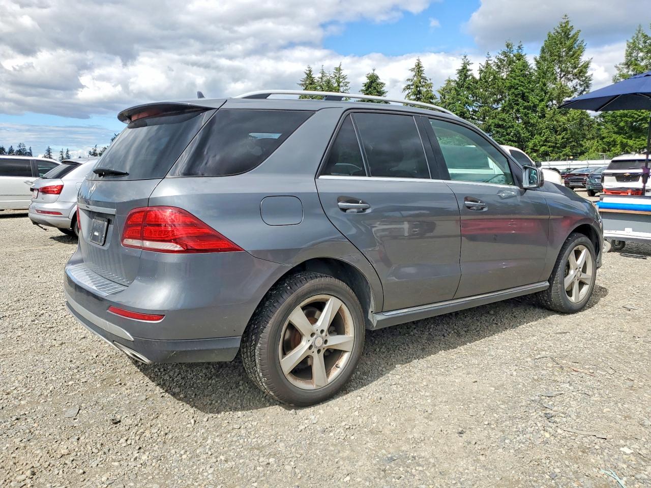 2017 MERCEDES-BENZ GLE