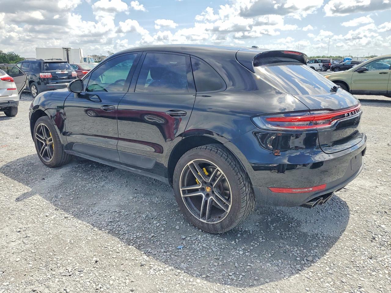 2021 PORSCHE MACAN