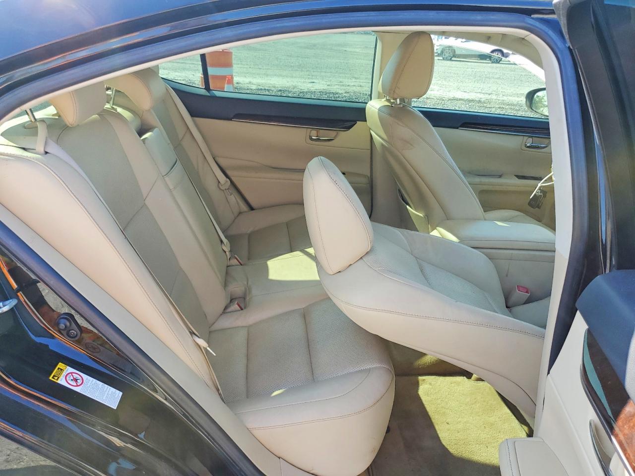 2013 LEXUS ES