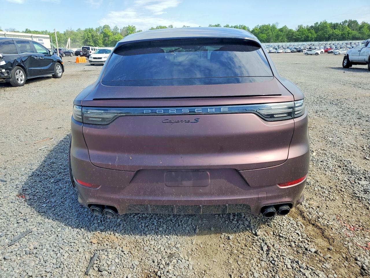 2022 PORSCHE CAYENNE