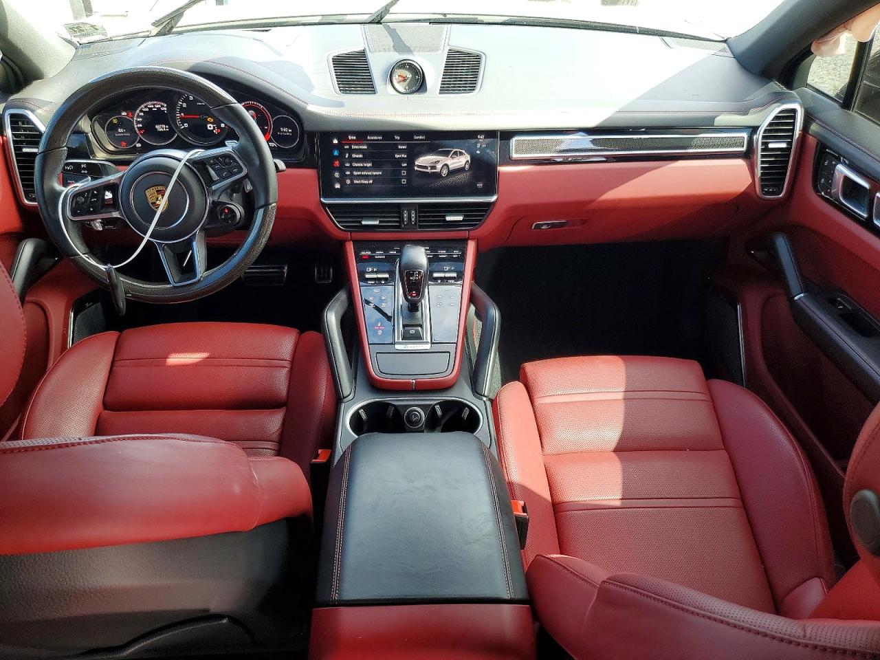 2022 PORSCHE CAYENNE