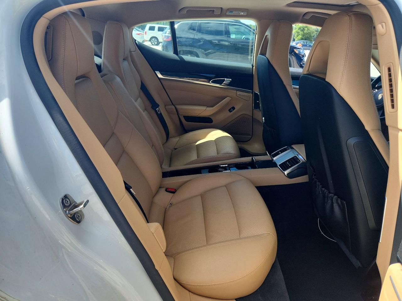 2016 PORSCHE PANAMERA
