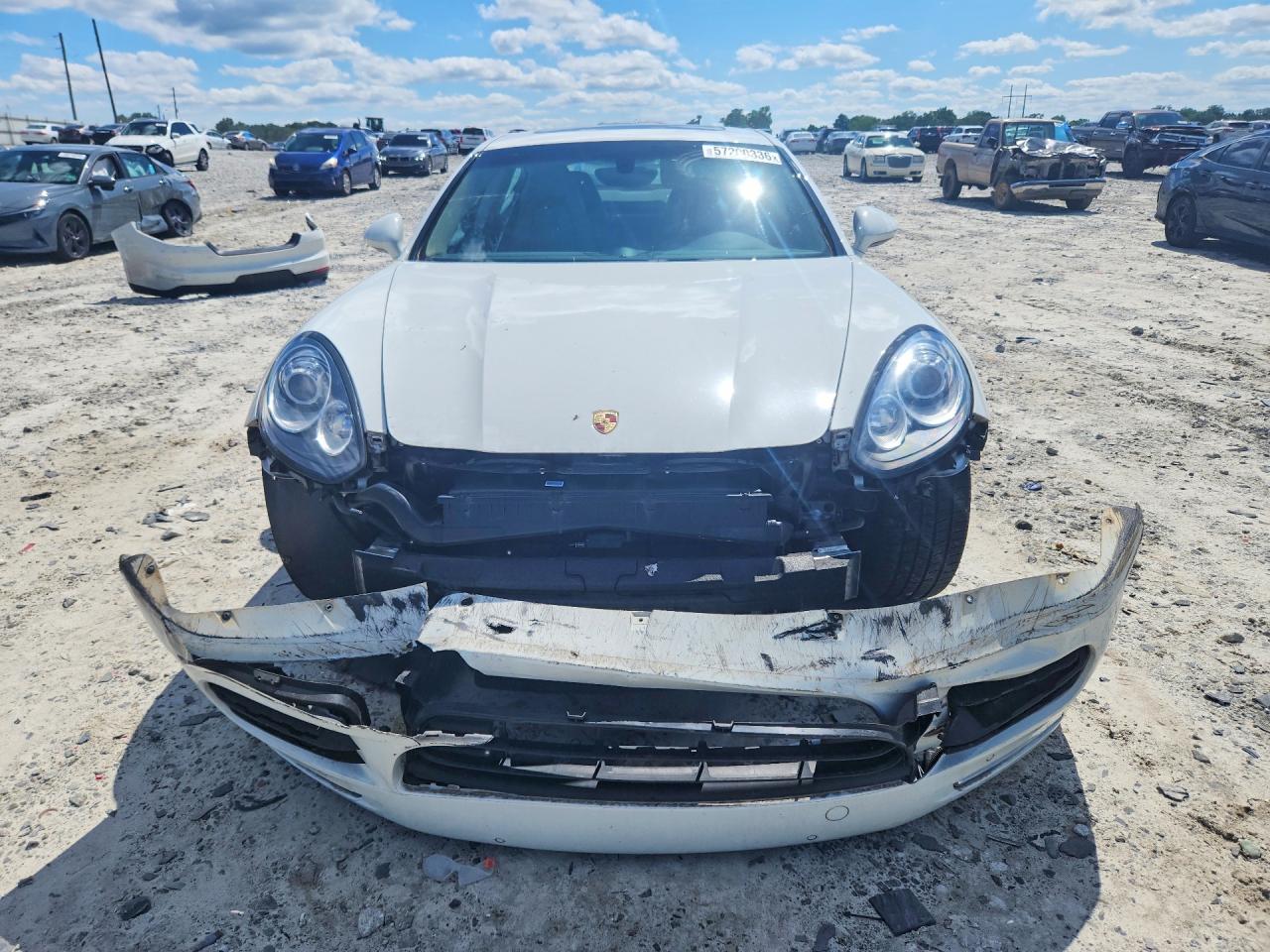 2016 PORSCHE PANAMERA