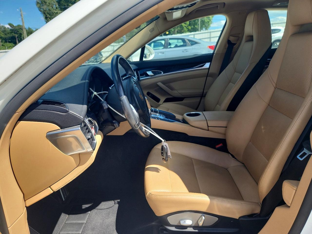 2016 PORSCHE PANAMERA