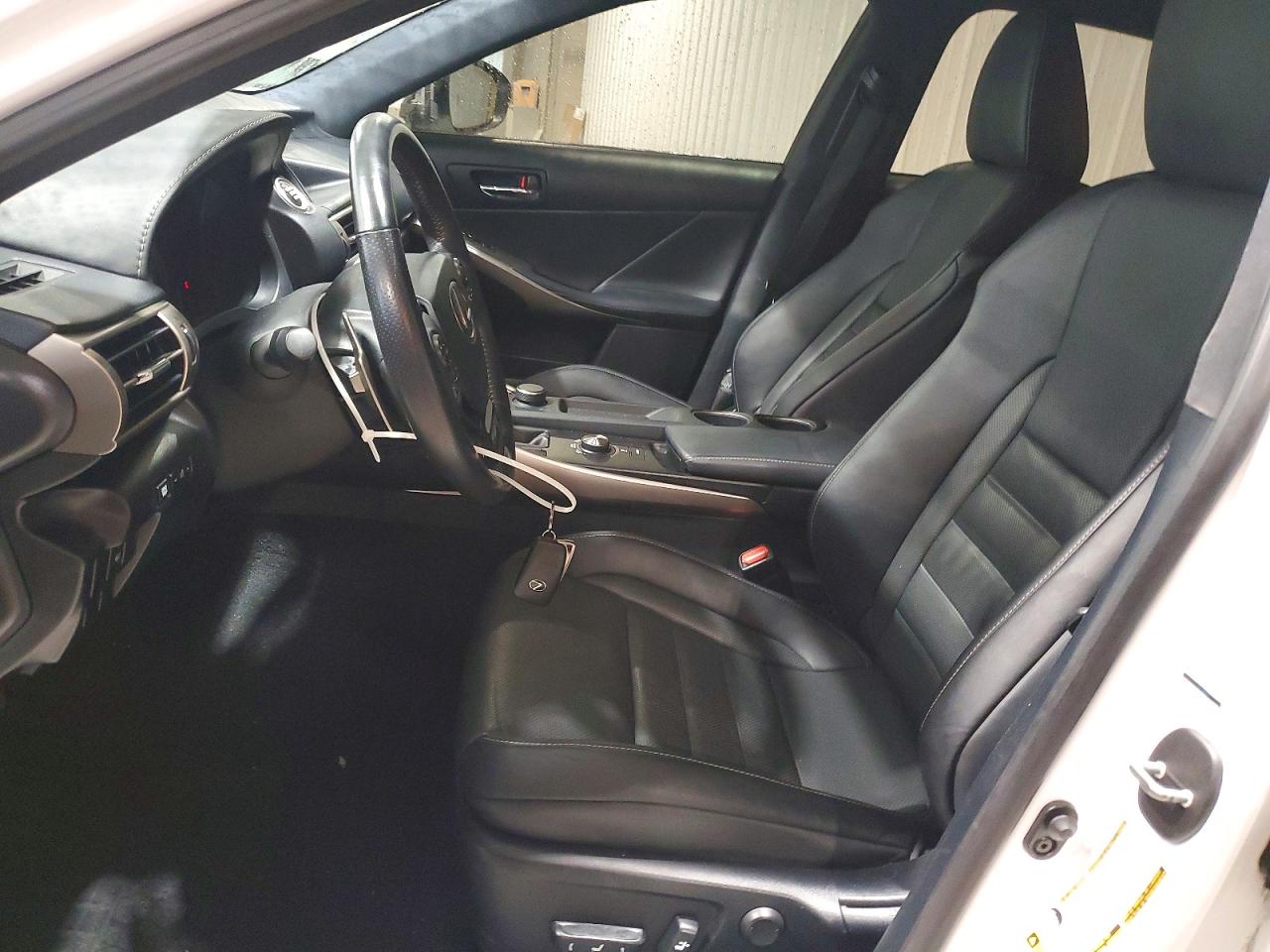 2015 LEXUS IS — ?