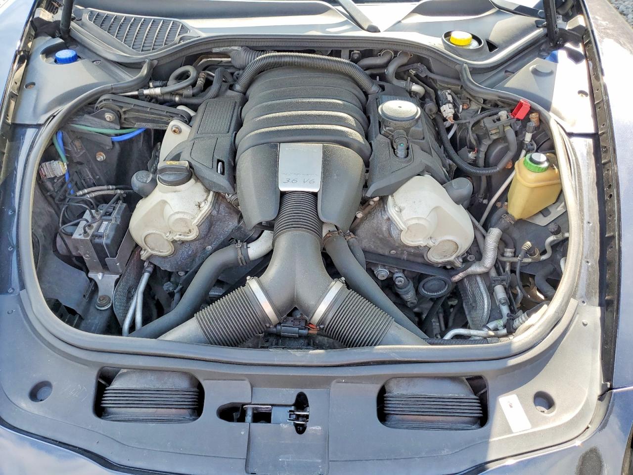 2013 PORSCHE PANAMERA