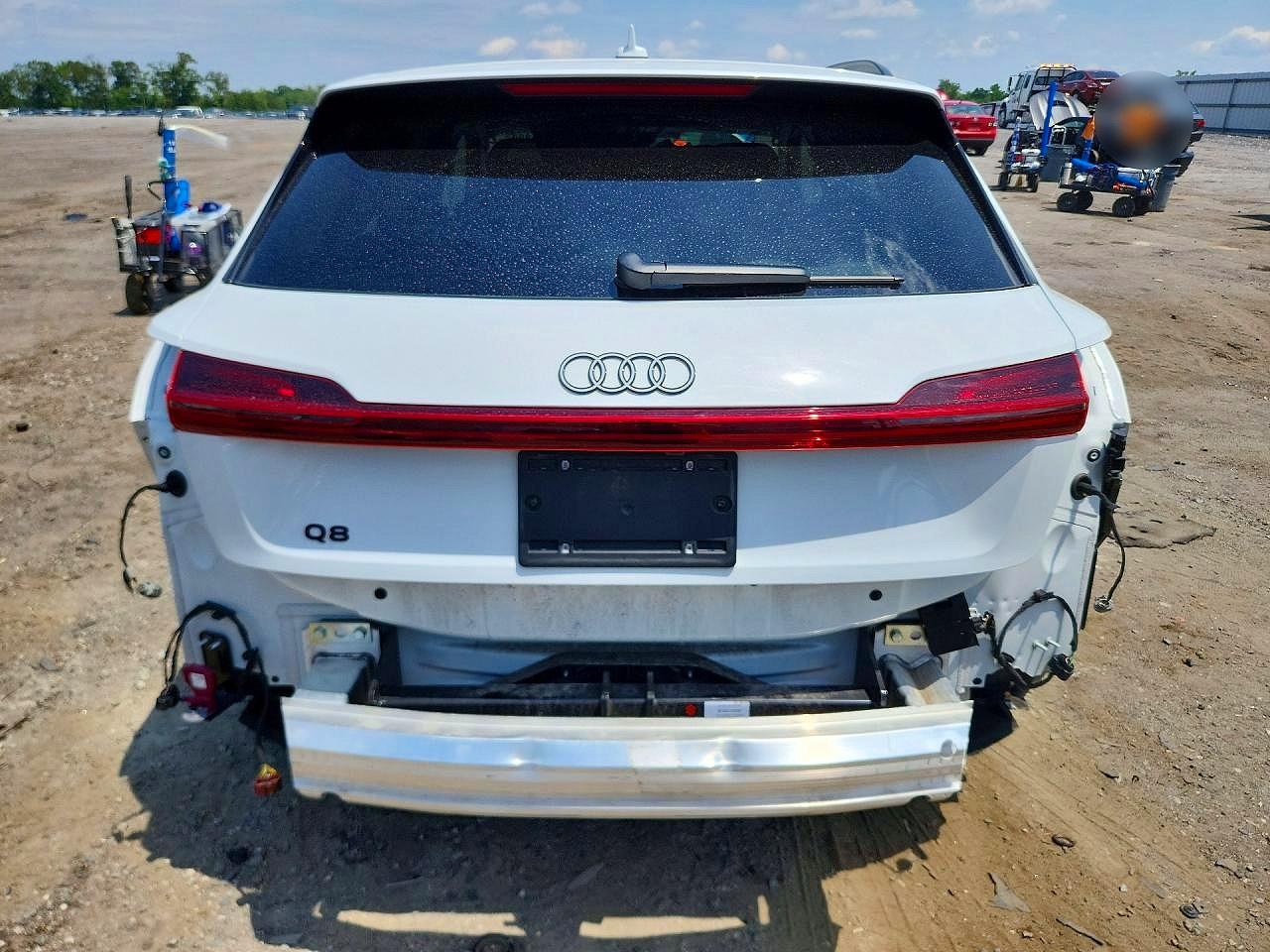 2024 AUDI e-tron SUV Q8 E-TRON