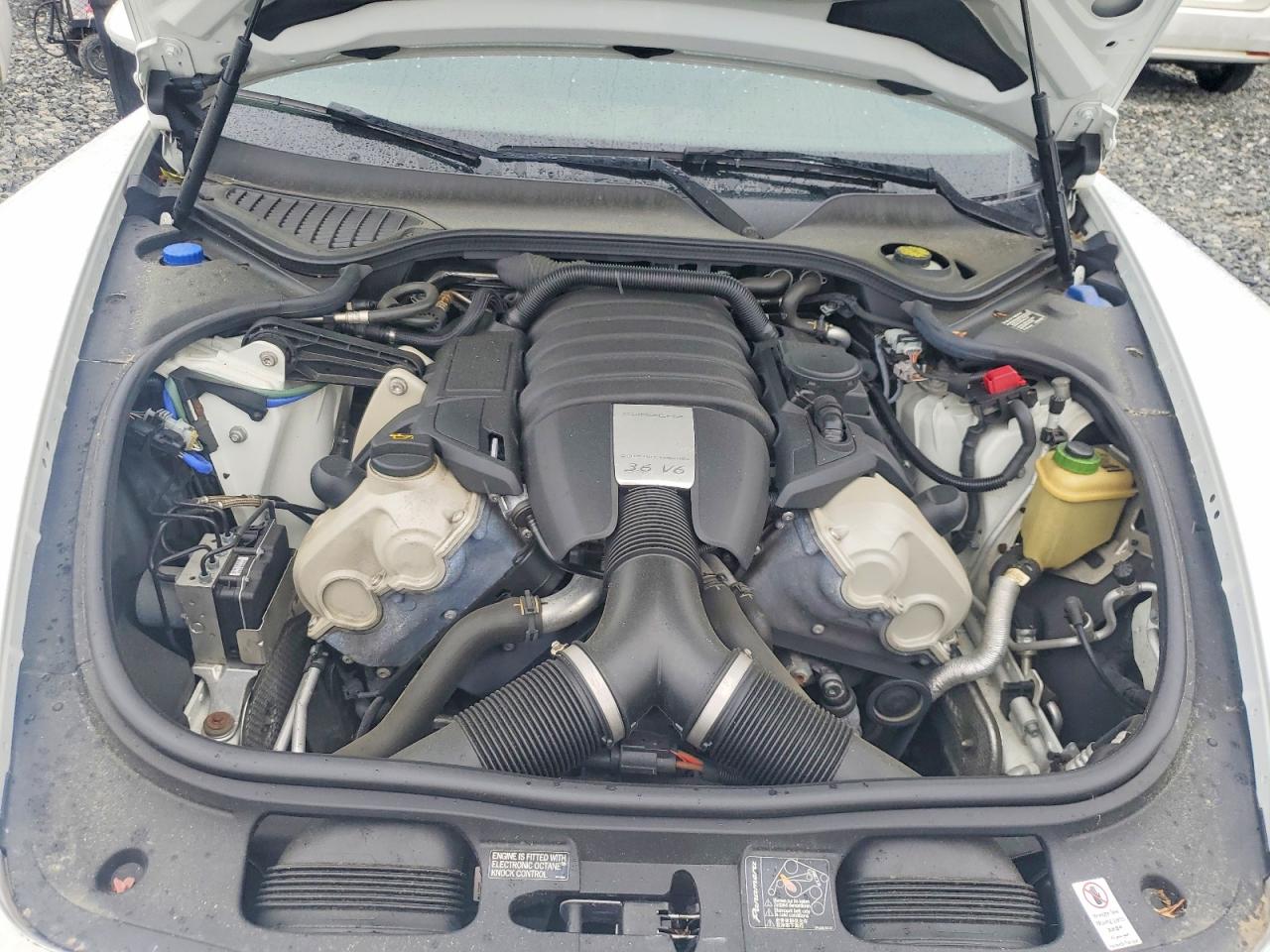 2016 PORSCHE PANAMERA