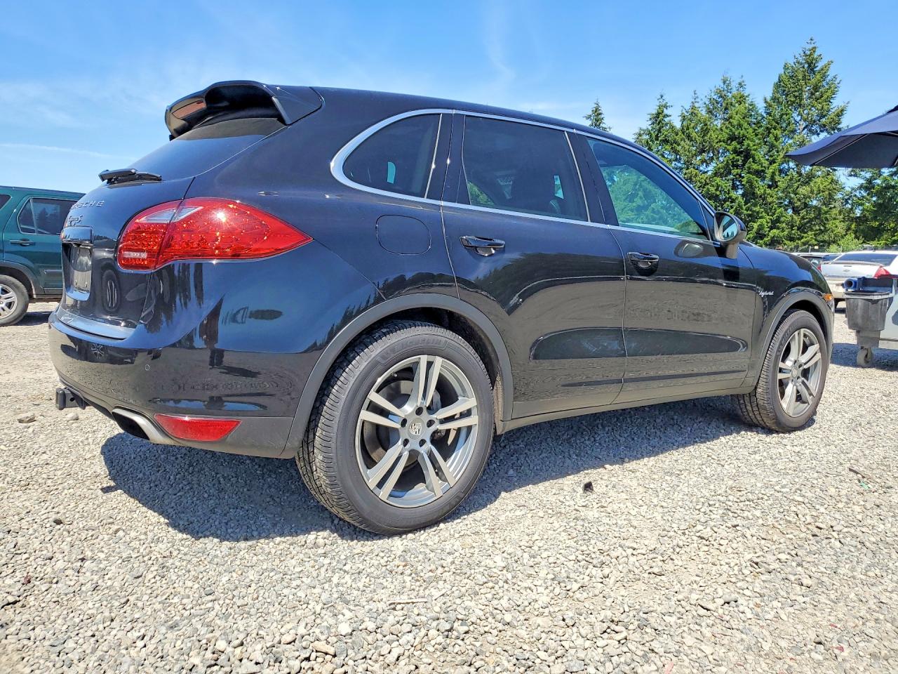 2014 PORSCHE CAYENNE