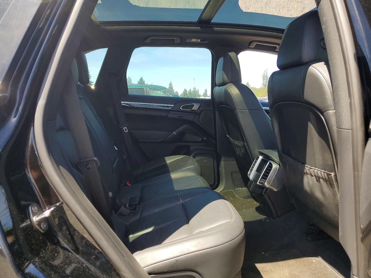 2014 PORSCHE CAYENNE