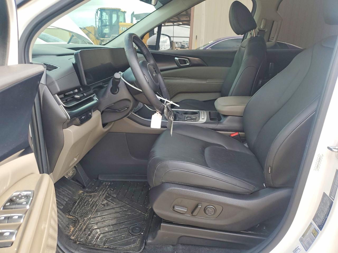 2025 KIA CARNIVAL — ?