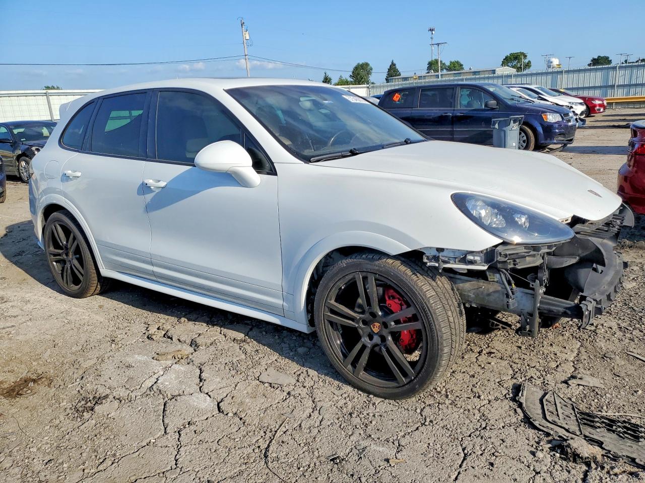 2014 PORSCHE CAYENNE