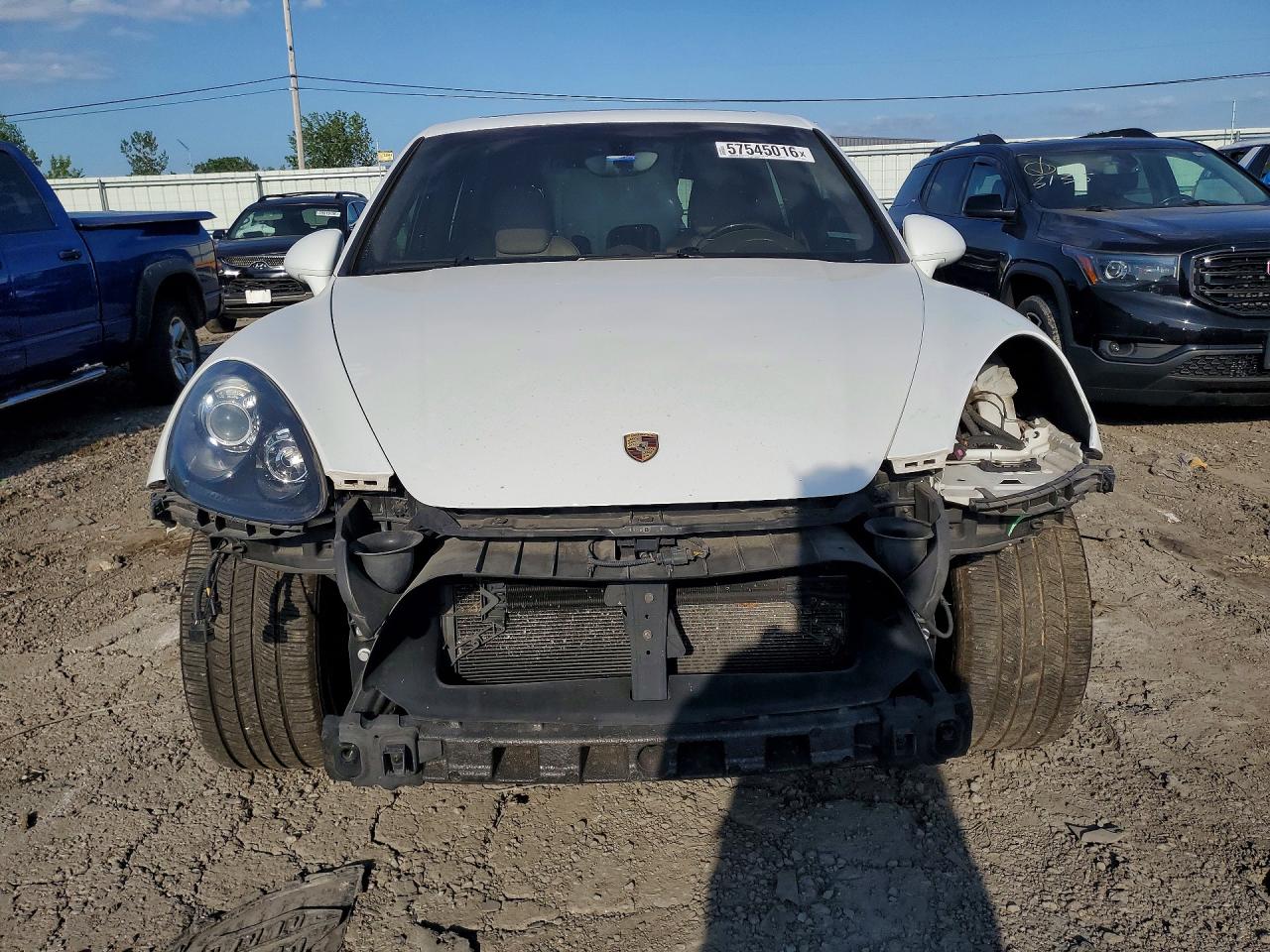 2014 PORSCHE CAYENNE