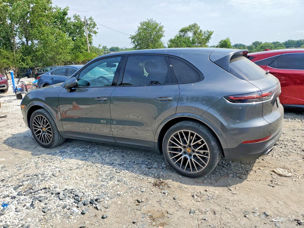 2020 PORSCHE CAYENNE — ?