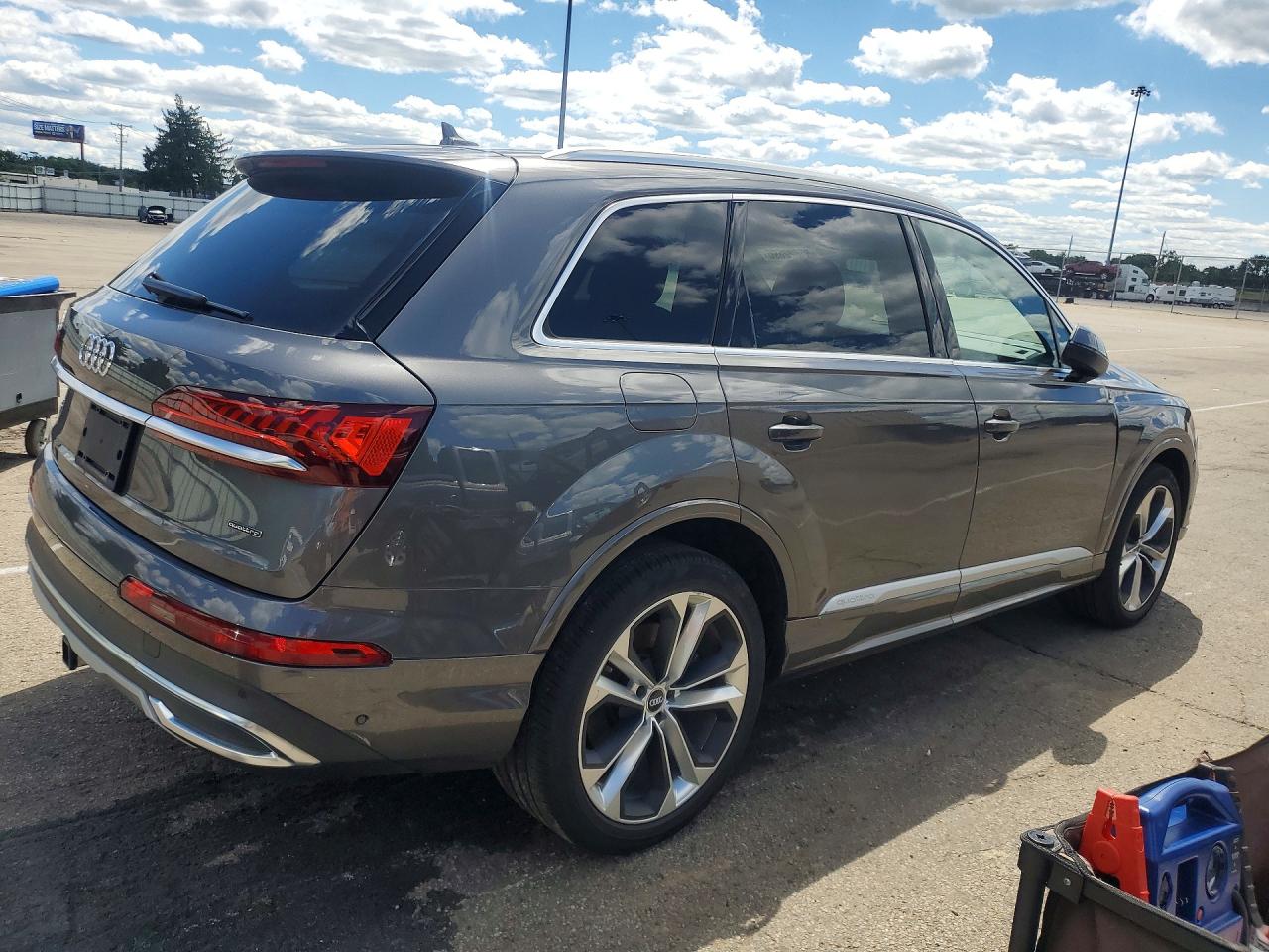2020 AUDI Q7