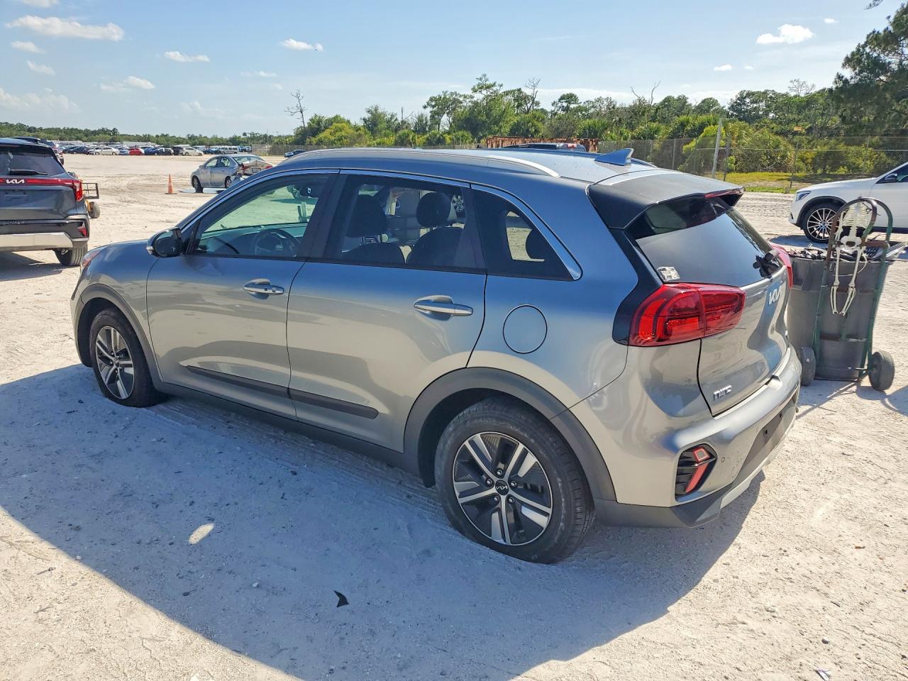 2022 KIA NIRO
