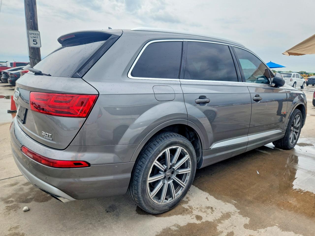 2017 AUDI Q7