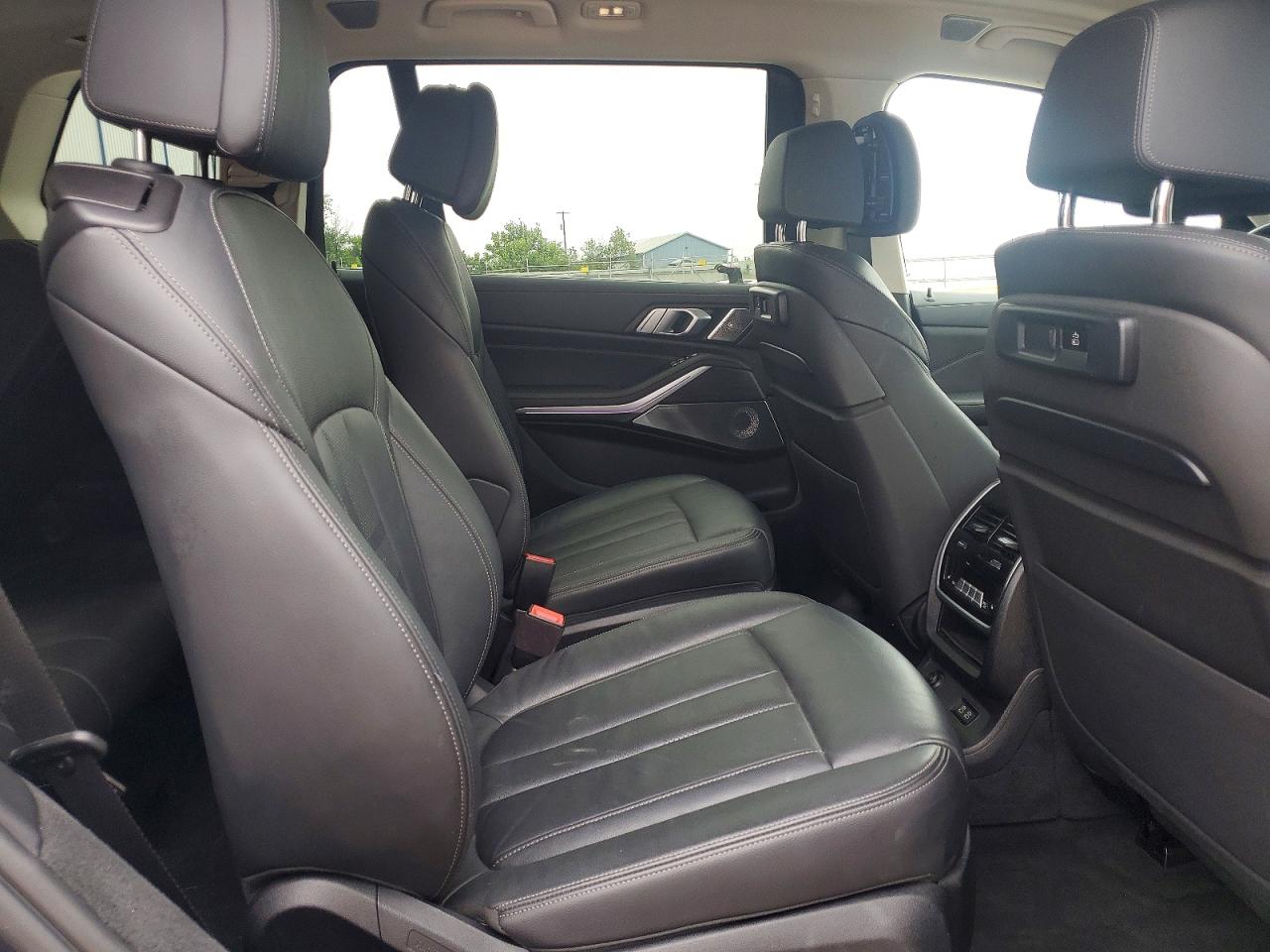 2020 BMW X7