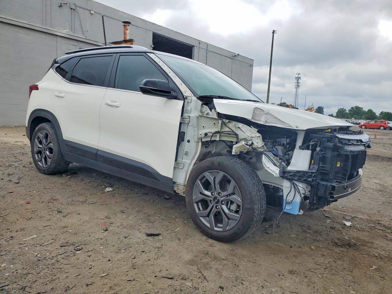 2024 KIA SELTOS — ?