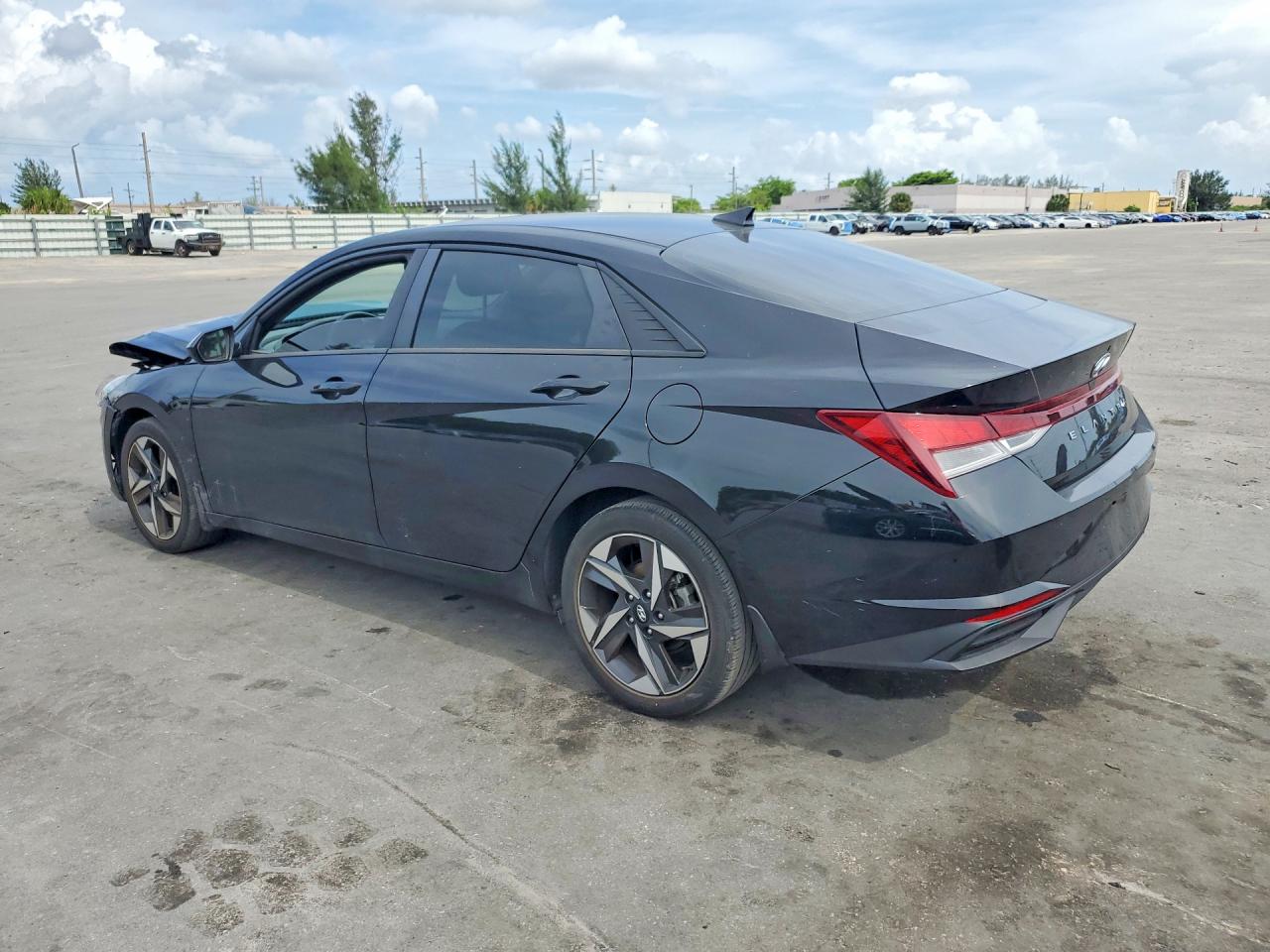 2023 HYUNDAI ELANTRA — ?