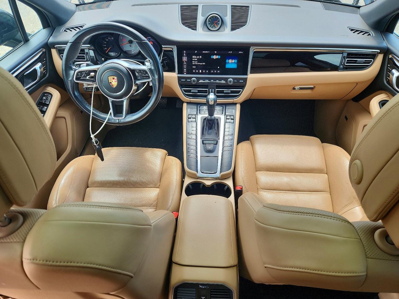 2019 PORSCHE MACAN