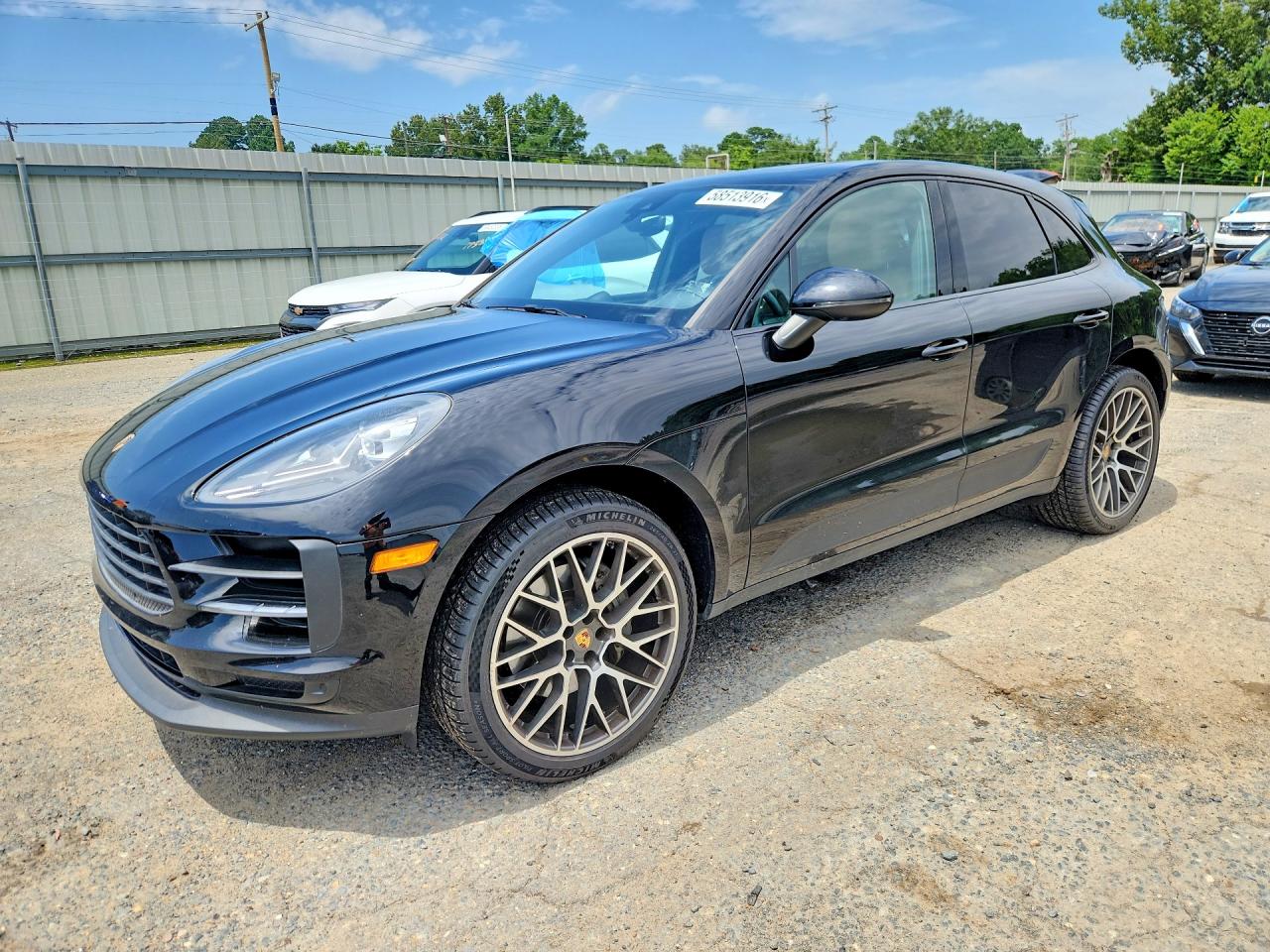 2019 PORSCHE MACAN