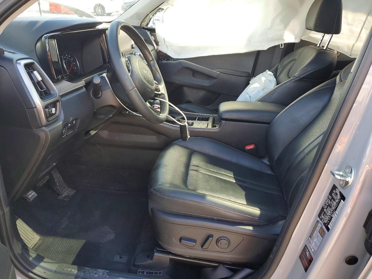 2023 KIA SORENTO