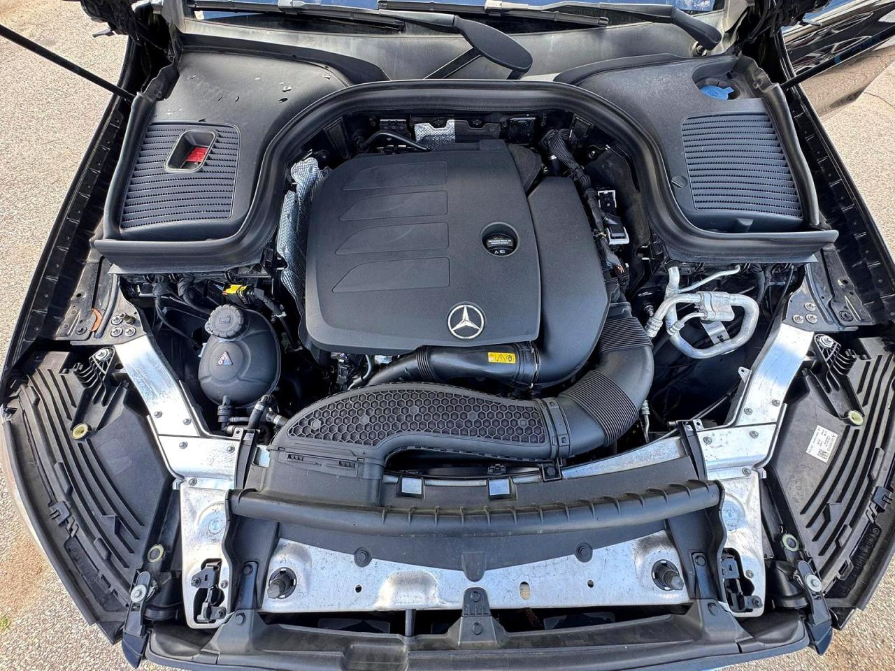 2022 MERCEDES-BENZ GLC