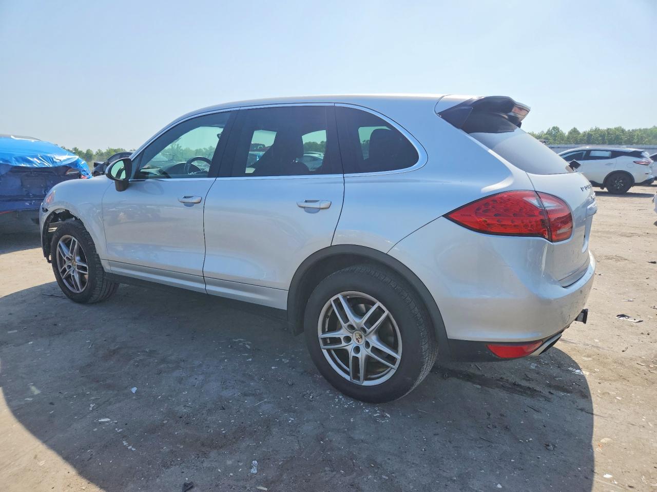 2011 PORSCHE CAYENNE — ?