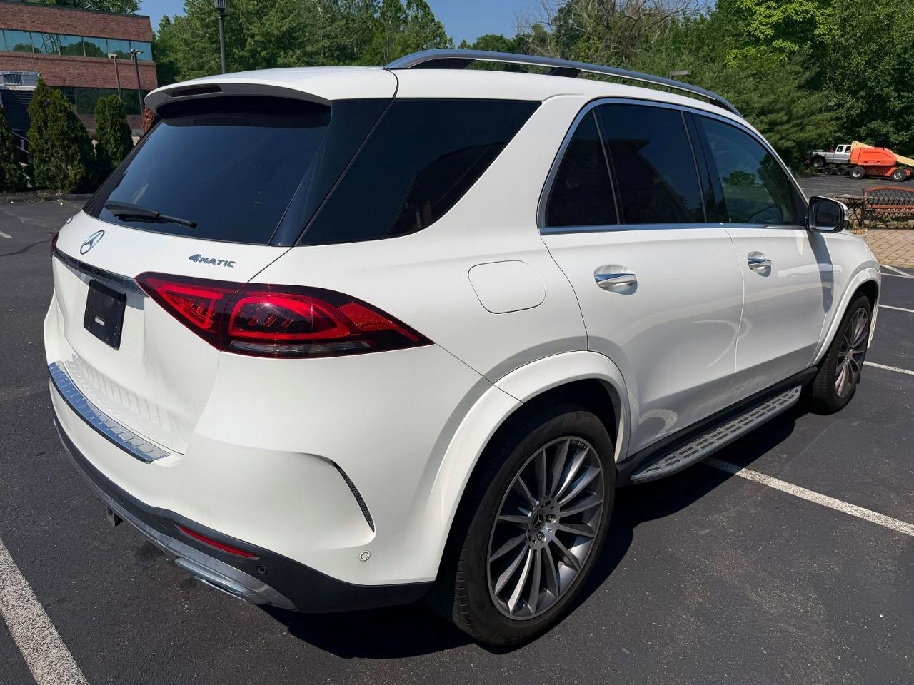 2022 MERCEDES-BENZ GLE — ?