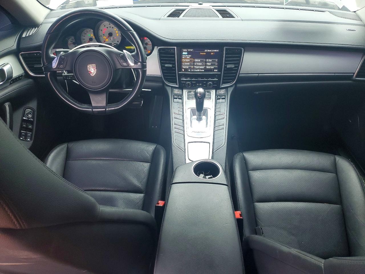 2011 PORSCHE PANAMERA