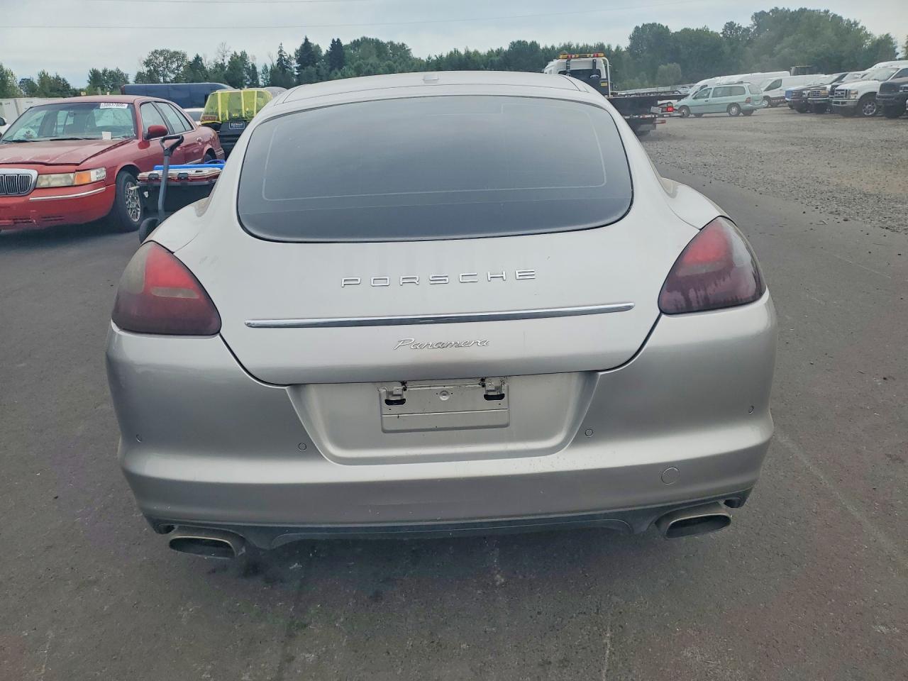 2011 PORSCHE PANAMERA