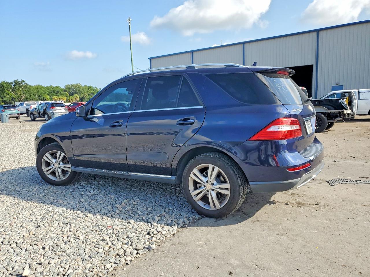 2015 MERCEDES-BENZ ML