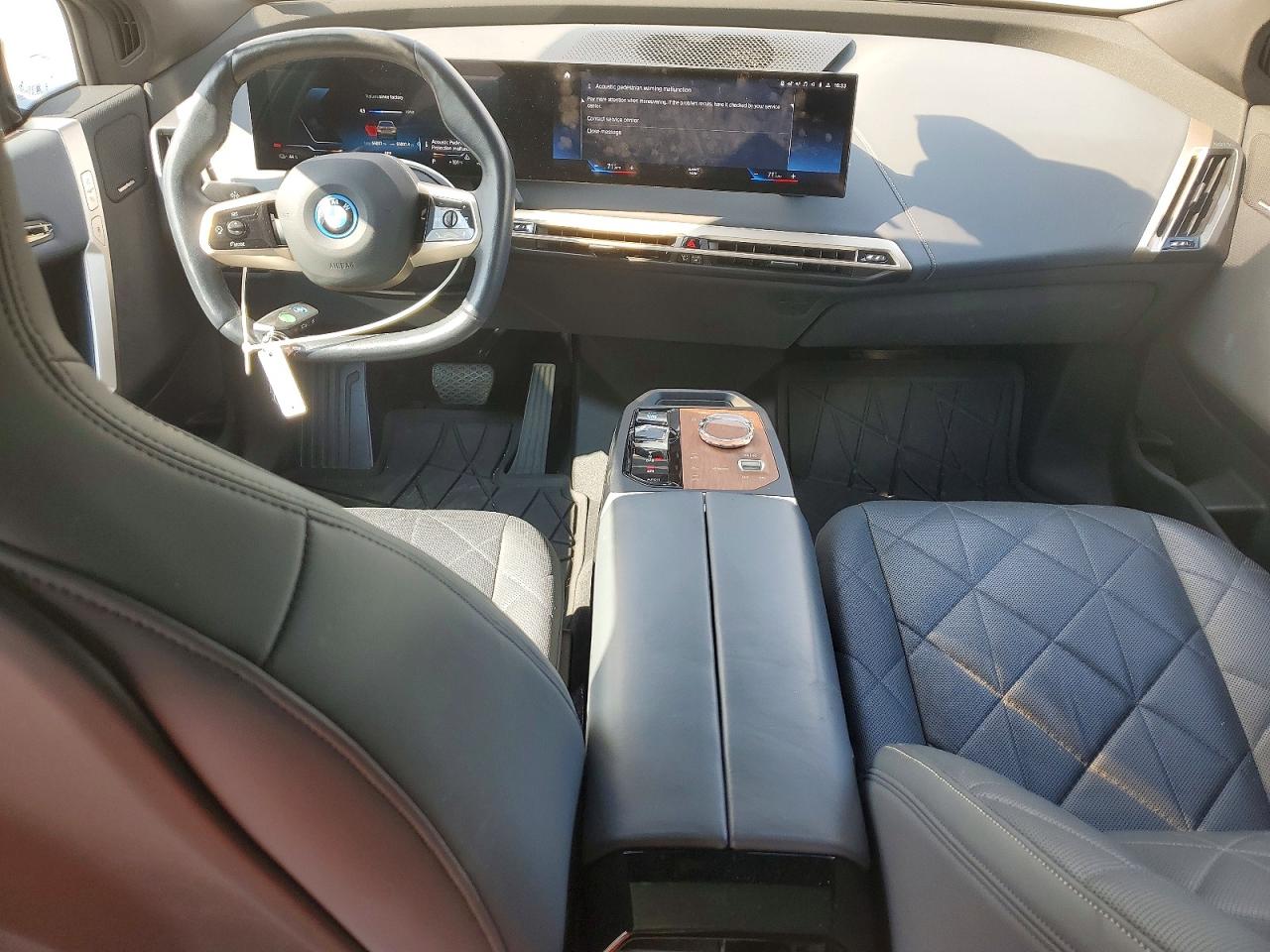 2023 BMW IX