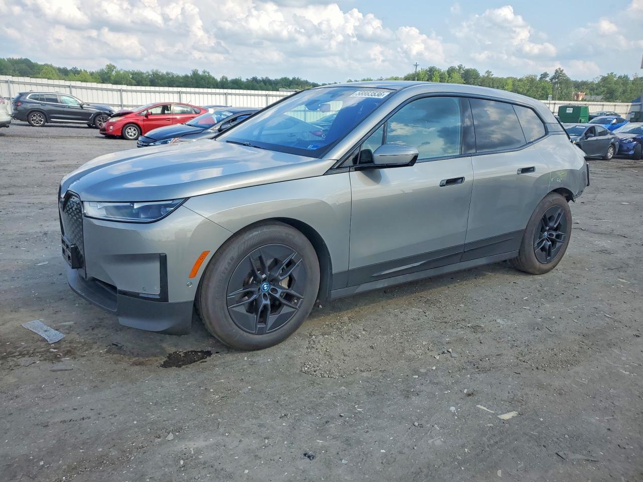 2023 BMW IX