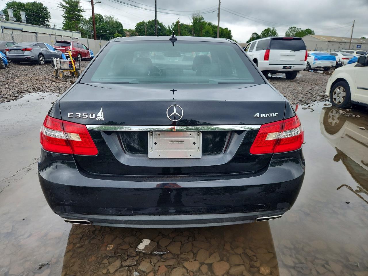 2011 MERCEDES-BENZ E